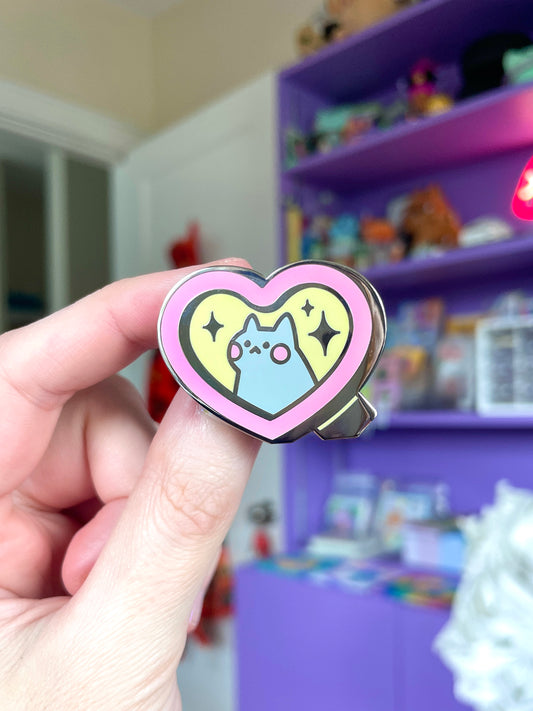 kitty heart frame pin